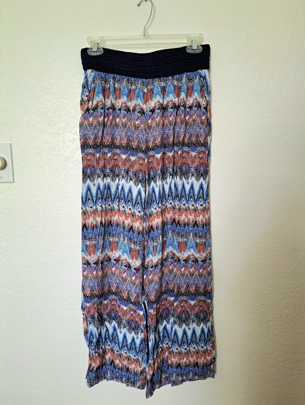Joe Benbasset Multicolor Chevron Wide-Leg Pants with Navy Waistband